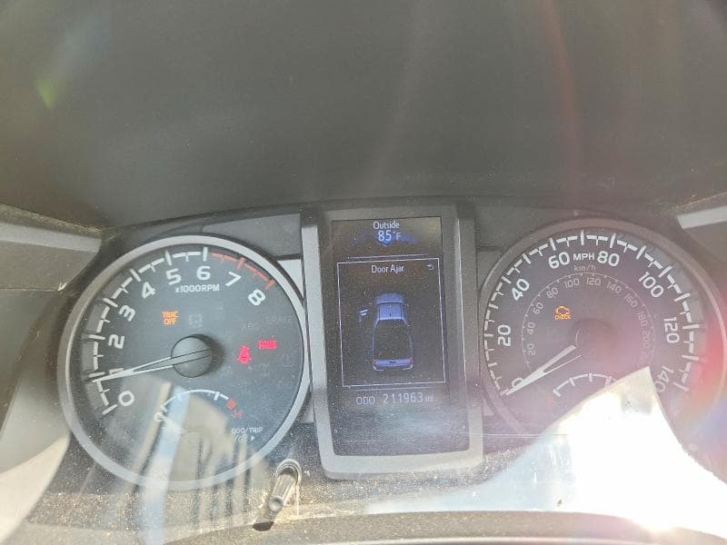 2018 TOYOTA TACOMA 9