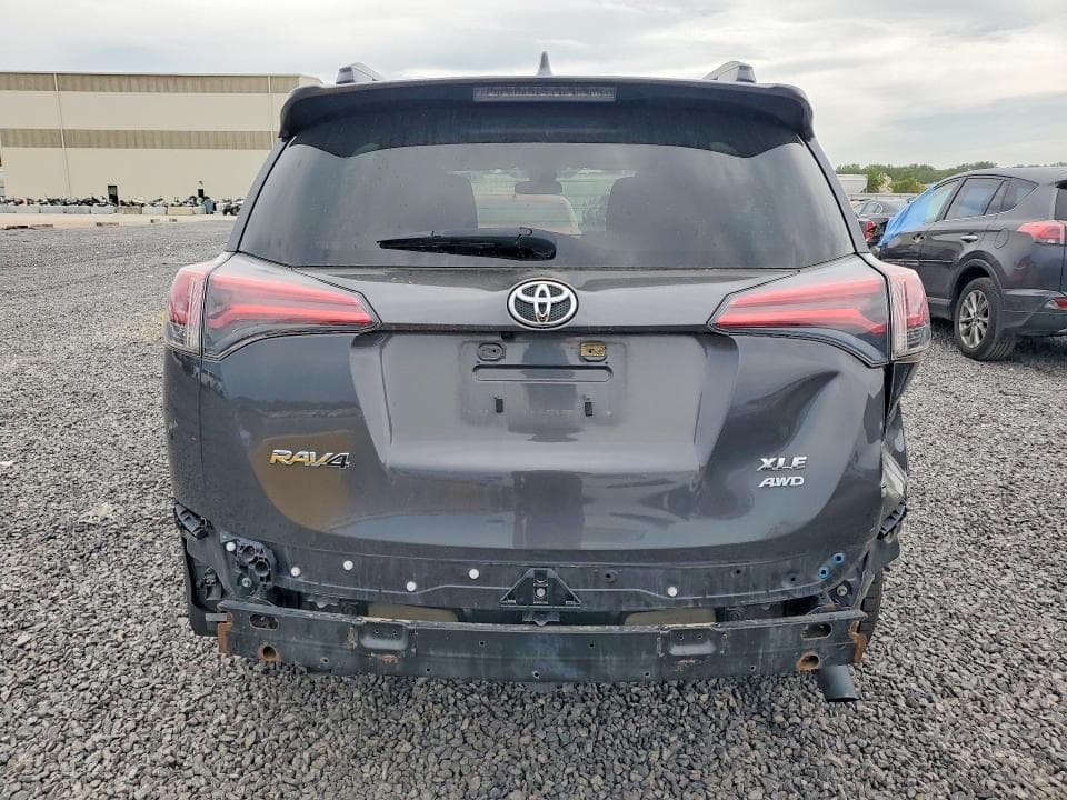 2017 TOYOTA RAV4 XLE 6