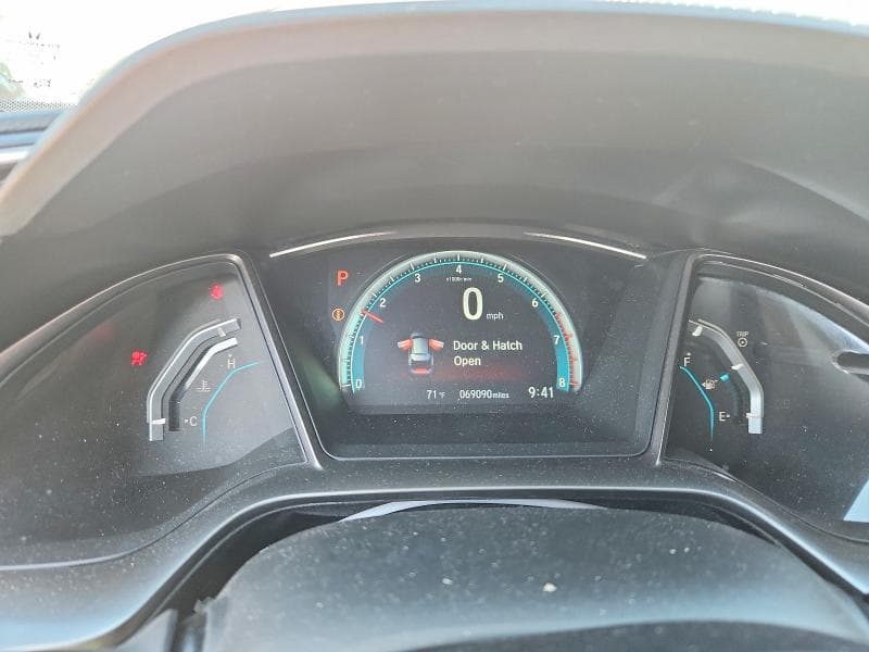 2018 HONDA CIVIC EX 9