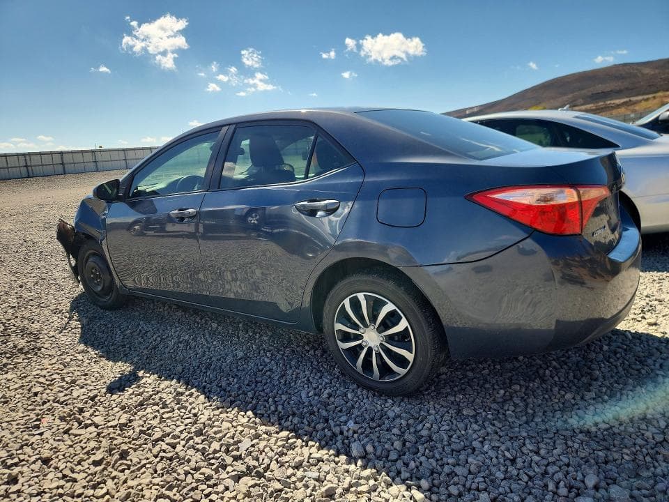 2017 TOYOTA COROLLA LE 2