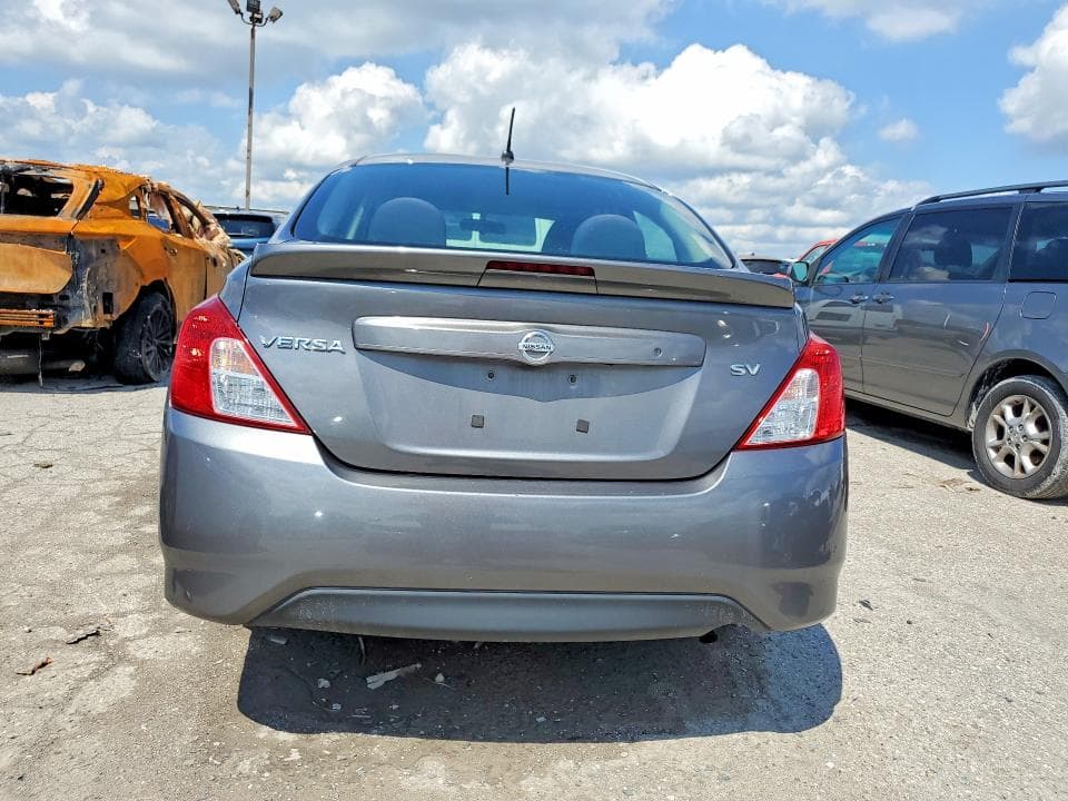 2017 NISSAN VERSA 1.6 SV 6