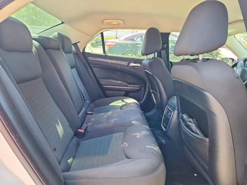 2019 CHRYSLER 300 TOURING 10