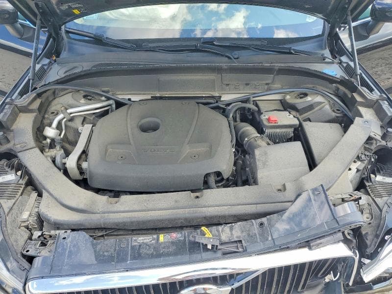 2021 VOLVO XC60 T5 MOMENTUM 12