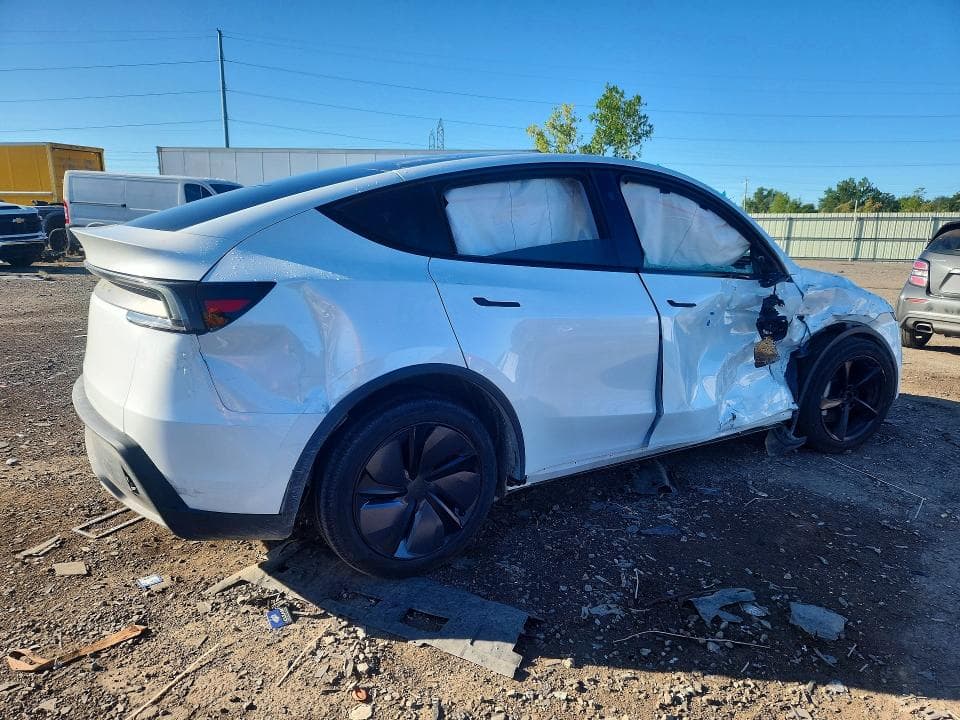 2026 TESLA MODEL Y 3