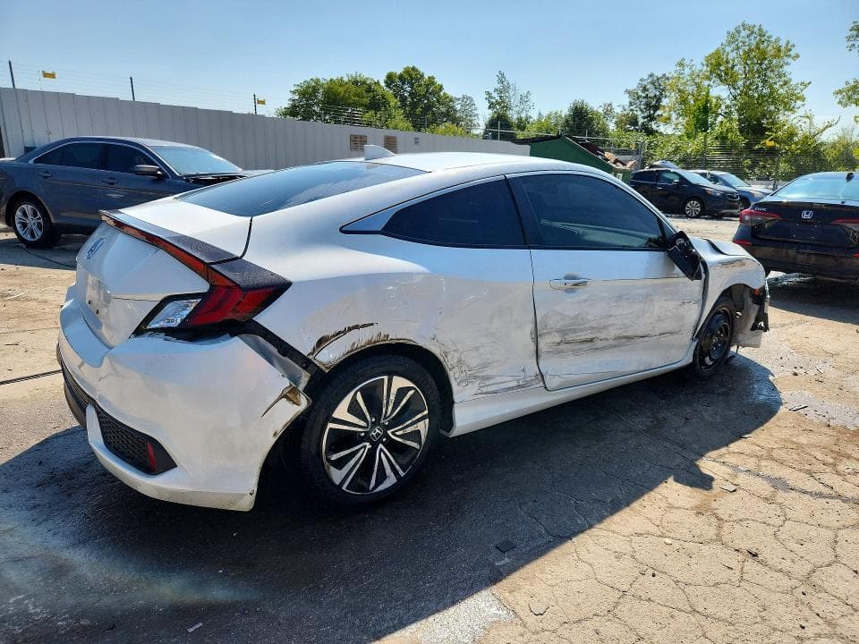 2017 HONDA CIVIC EX 3
