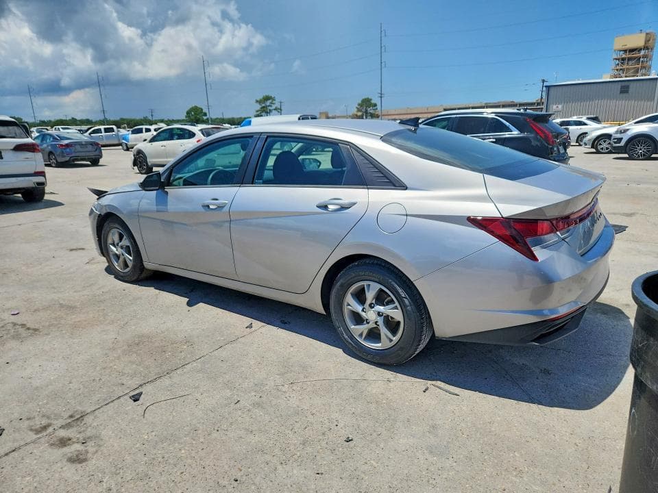 2023 HYUNDAI ELANTRA SE 2
