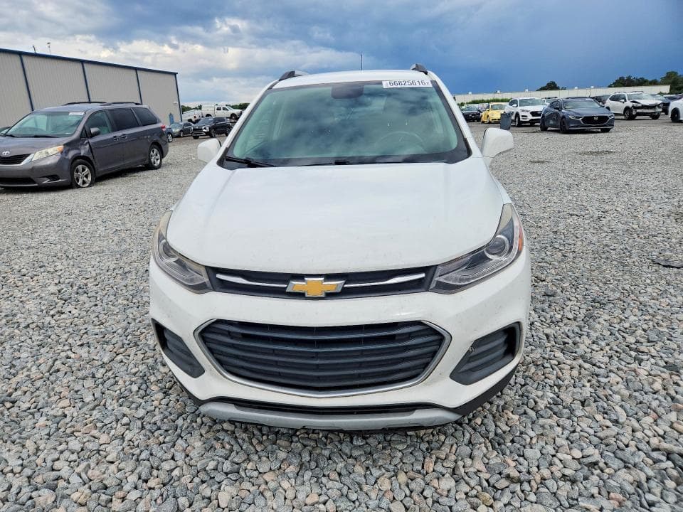 2018 CHEVROLET TRAX 1LT 5