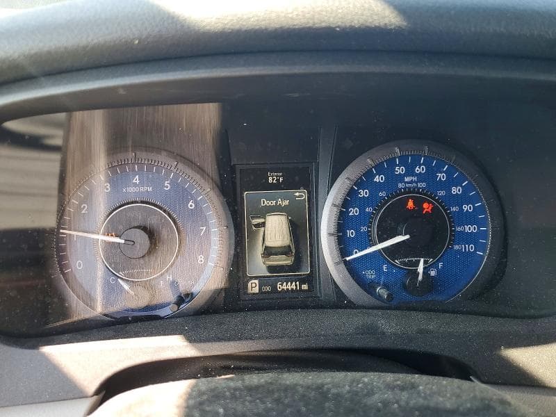 2020 TOYOTA SIENNA L 9