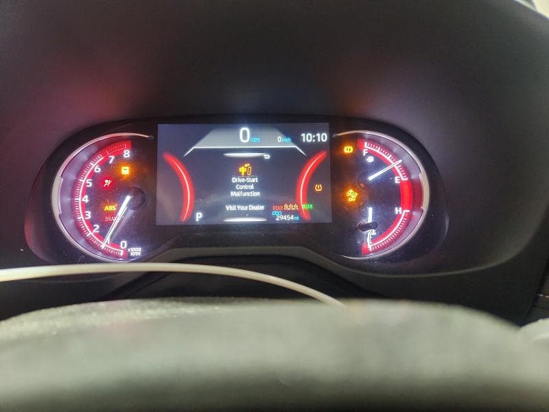 2025 TOYOTA RAV4 XLE 9
