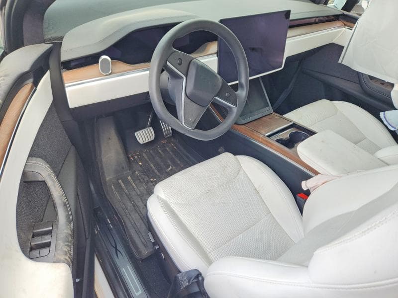 2023 TESLA MODEL X 8