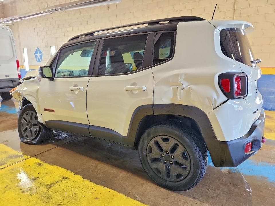 2018 JEEP RENEGADE TRAILHAWK 2