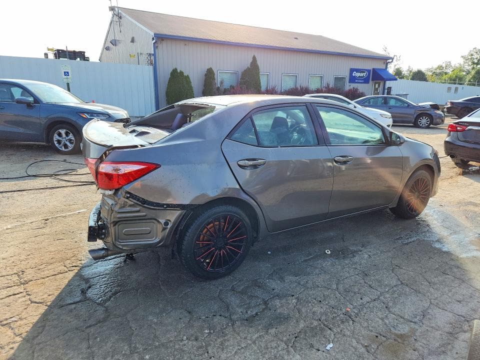 2018 TOYOTA COROLLA LE 3