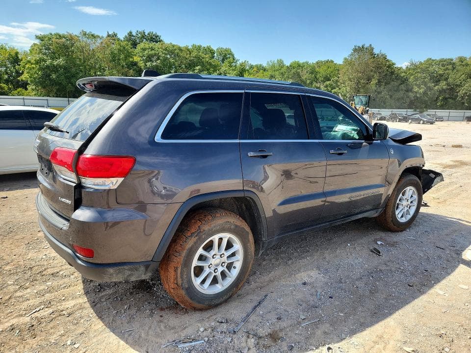 2018 JEEP GRAND CHEROKEE LAREDO 3