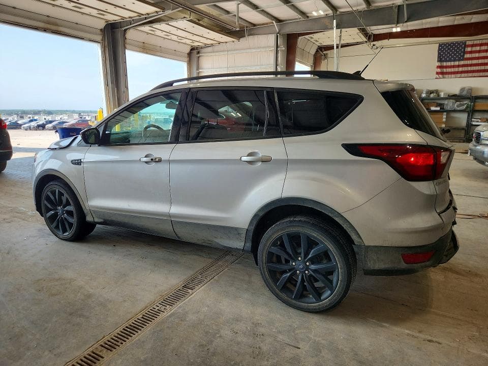 2019 FORD ESCAPE SE 2