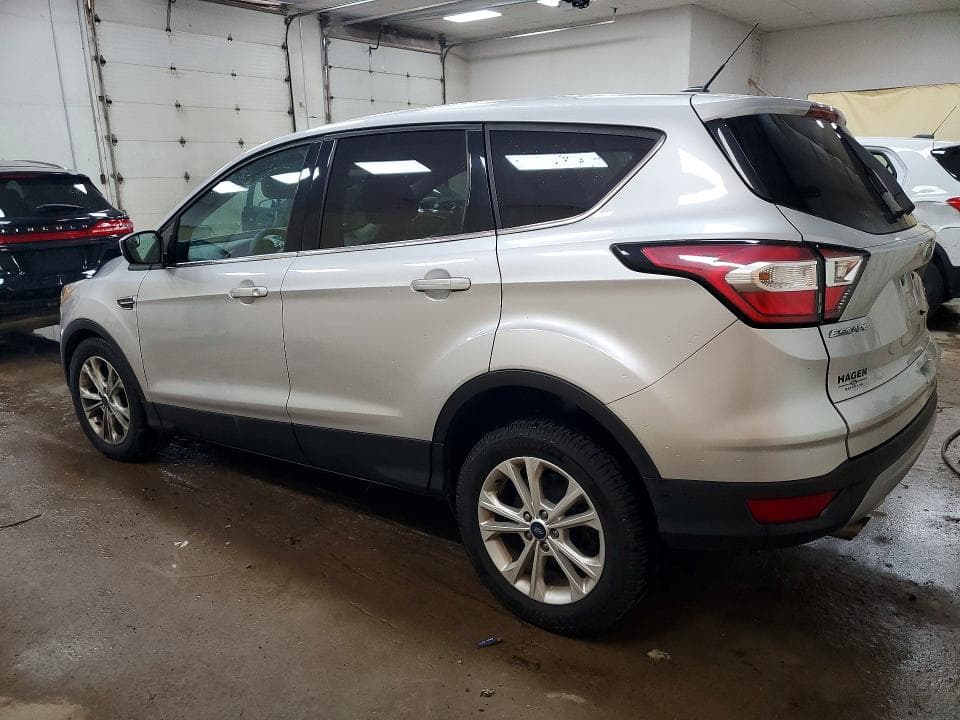 2017 FORD ESCAPE SE 2