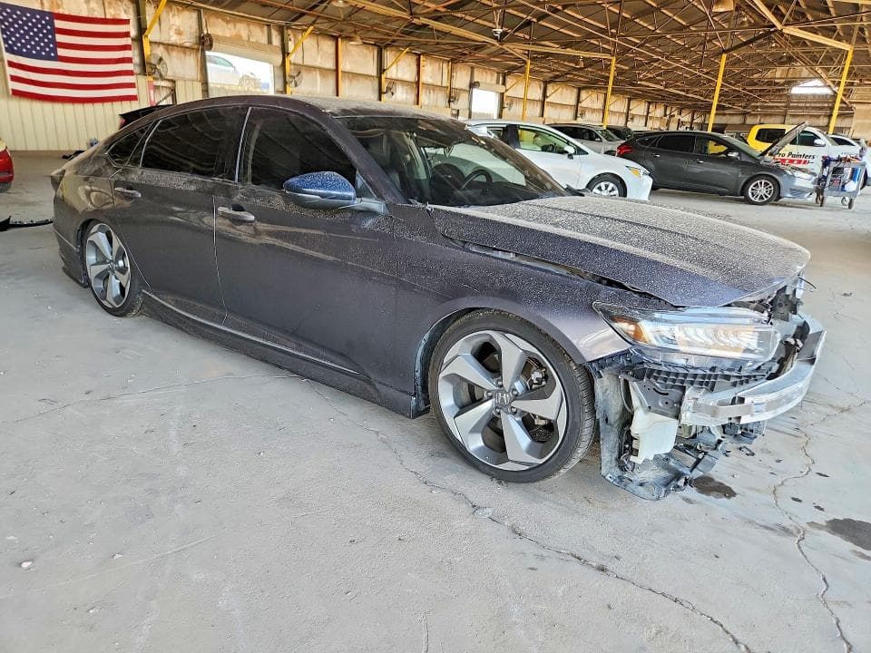 2019 HONDA ACCORD TOURING 4