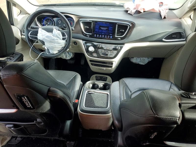2017 CHRYSLER PACIFICA TOURING L PLUS 8