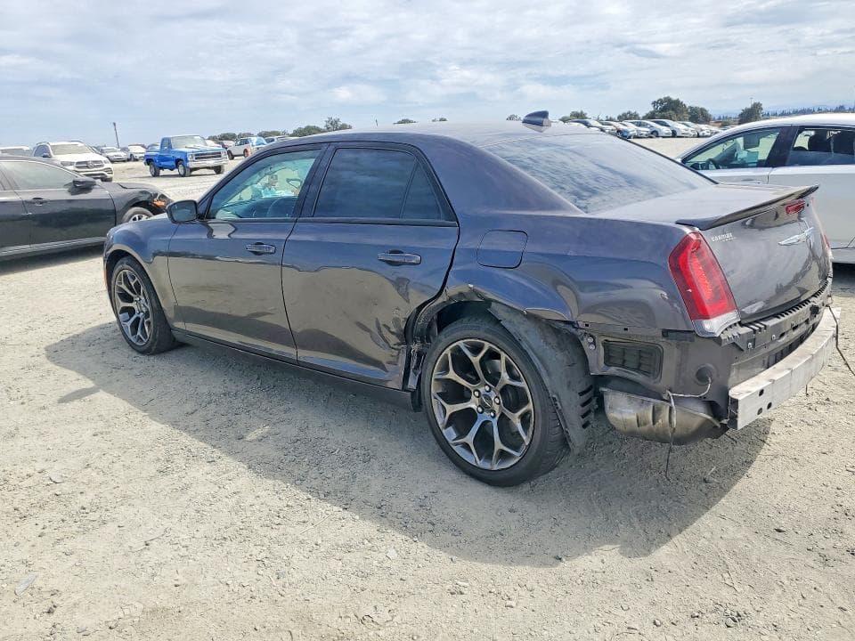 2018 CHRYSLER 300 TOURING 2