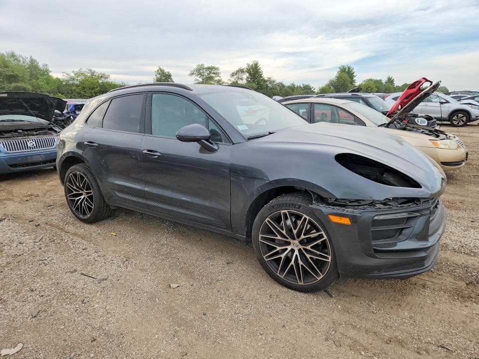 2023 PORSCHE MACAN BASE 4