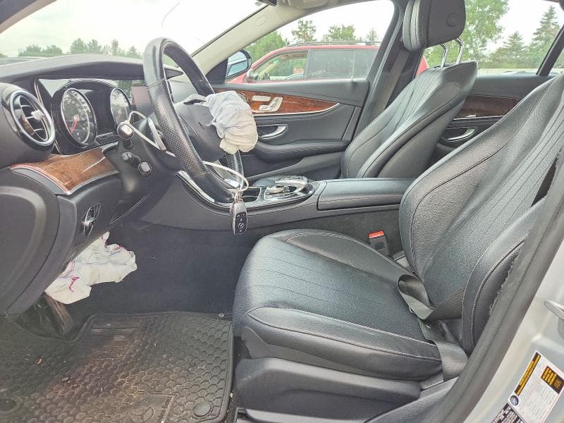 2017 MERCEDES-BENZ E 300 4MATIC 7