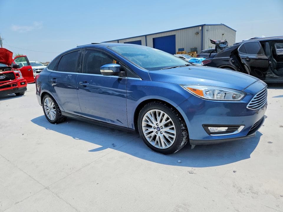 2018 FORD FOCUS TITANIUM 4