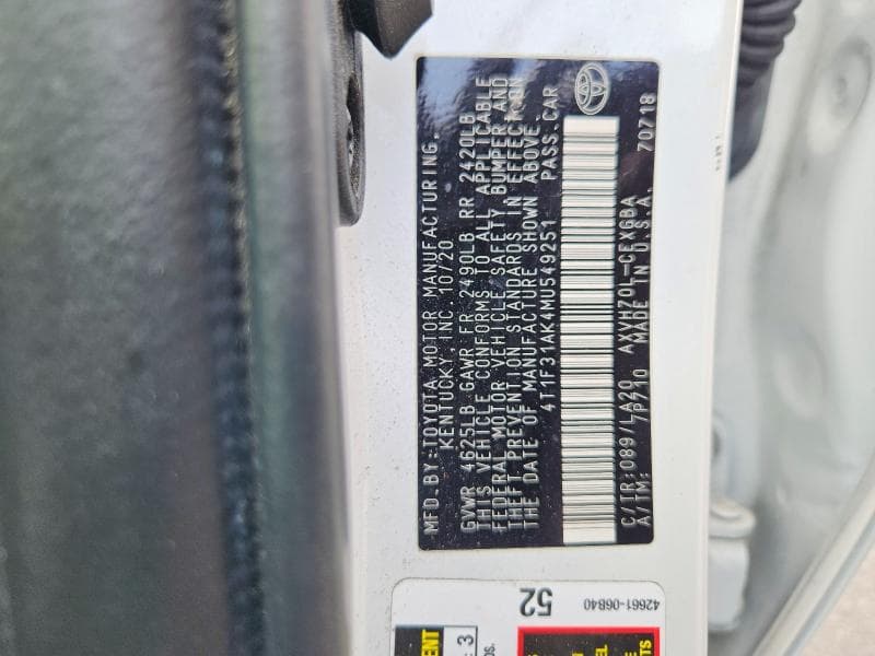 2021 TOYOTA CAMRY XLE 13