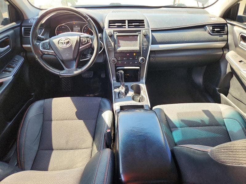 2017 TOYOTA CAMRY SE 8