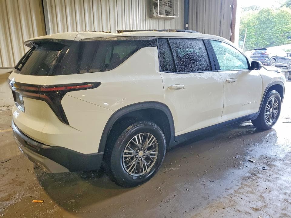 2026 CHEVROLET TRAVERSE LT 3