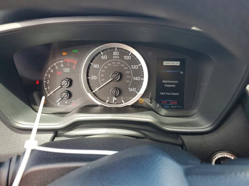 2020 TOYOTA COROLLA LE 9