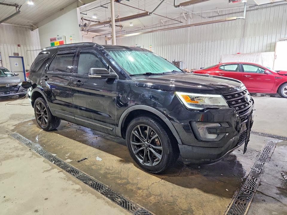 2017 FORD EXPLORER XLT 4