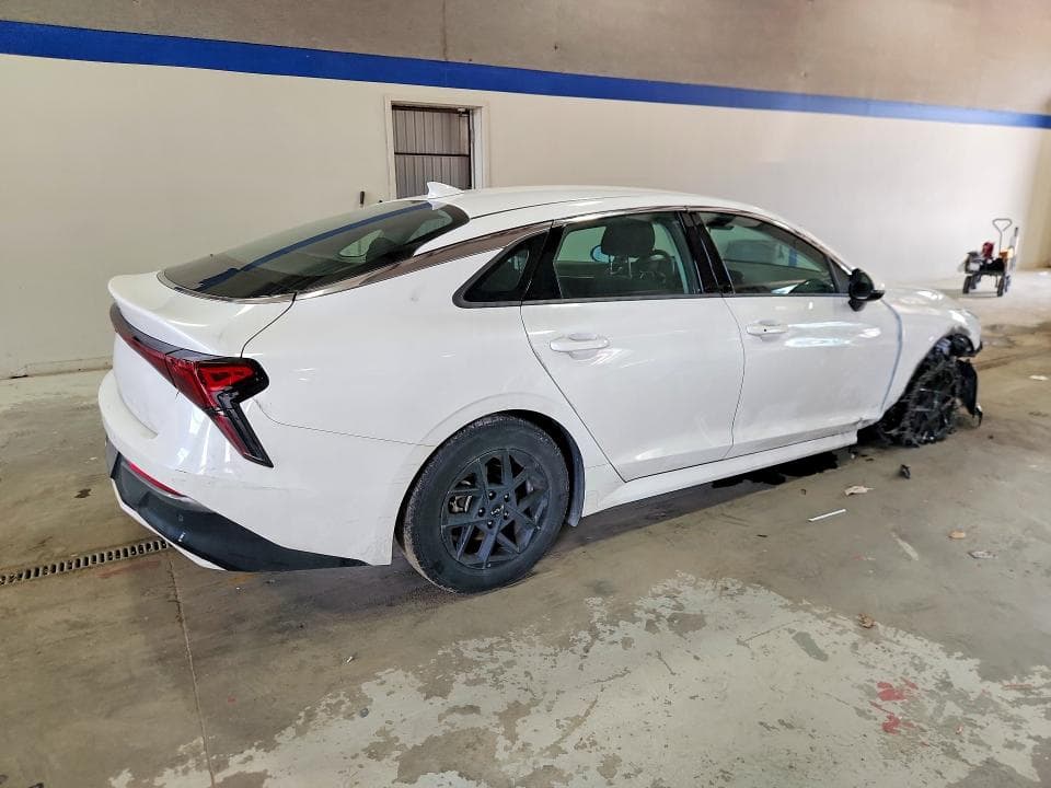 2025 KIA K5 LXS 3