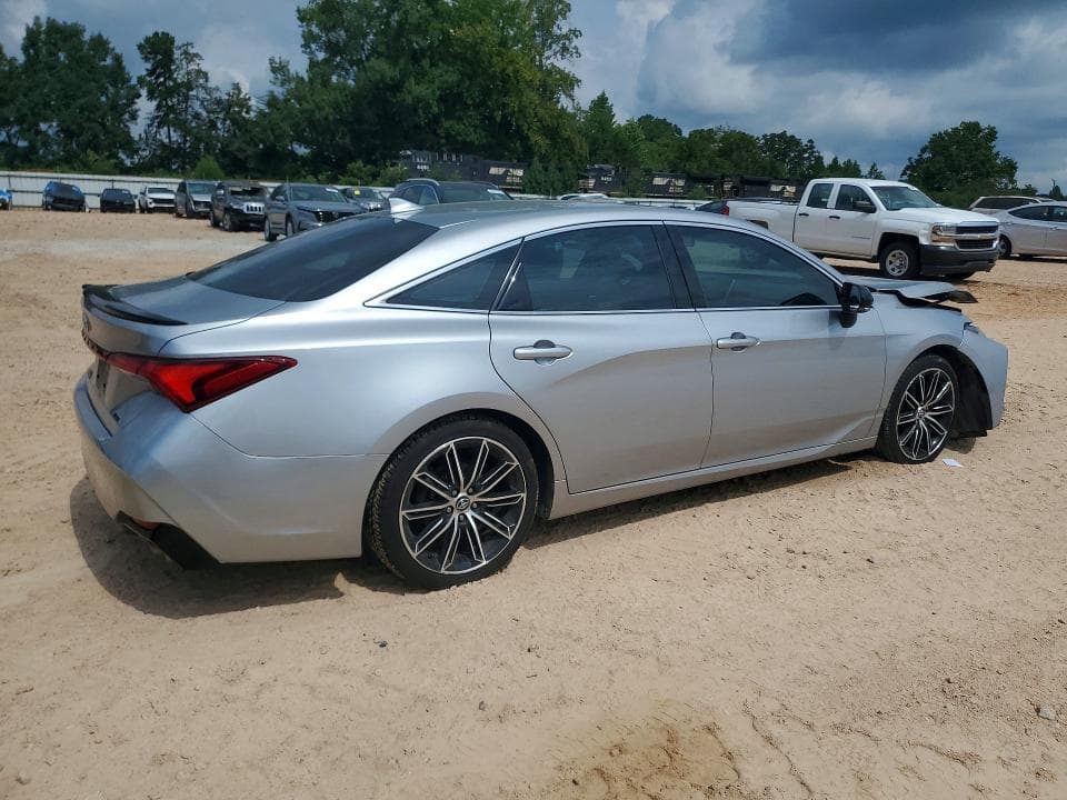 2020 TOYOTA AVALON XSE 3