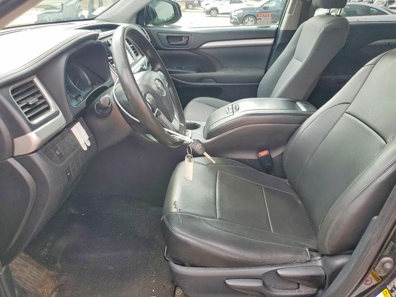 2019 TOYOTA HIGHLANDER LE 7