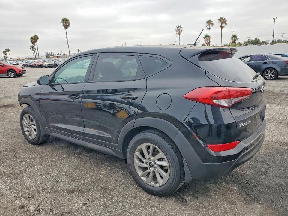 2017 HYUNDAI TUCSON SE 2