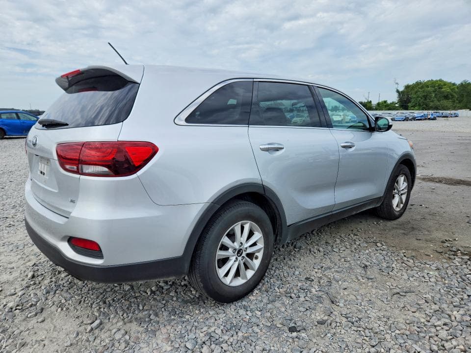2019 KIA SORENTO LX V6 3