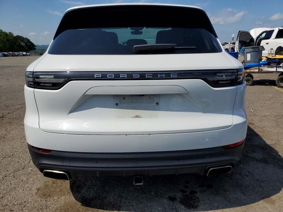 2019 PORSCHE CAYENNE SE HYBRID 6