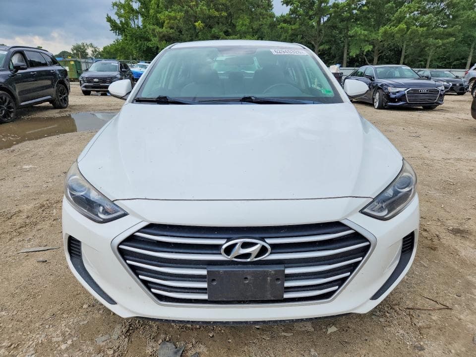 2017 HYUNDAI ELANTRA SE 5