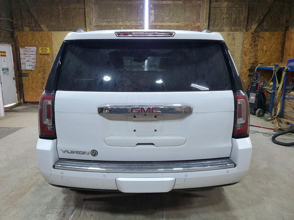2019 GMC YUKON DENALI 6