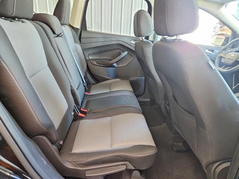 2017 FORD ESCAPE SE 11