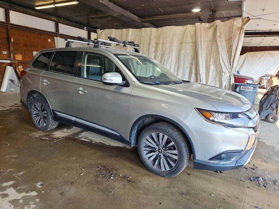 2019 MITSUBISHI OUTLANDER SE 4