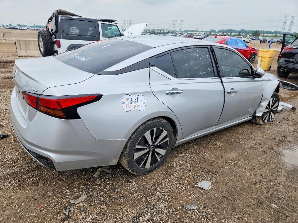 2022 NISSAN ALTIMA SV 3