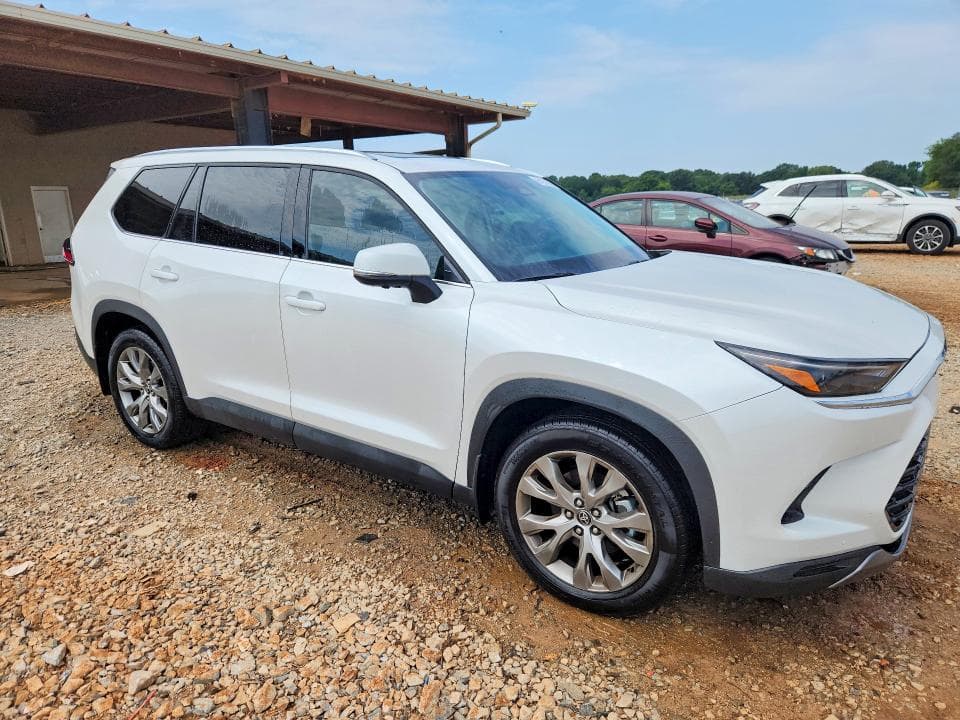 2026 TOYOTA GRAND HIGHLANDER LIMITED 4