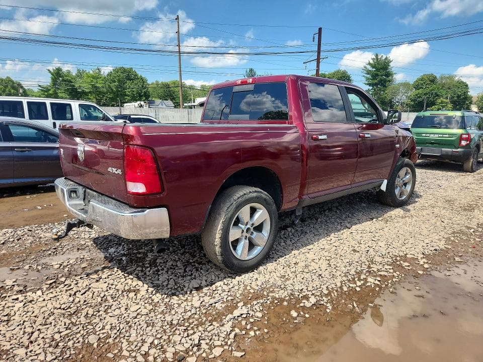 2017 RAM 1500 SLT 3