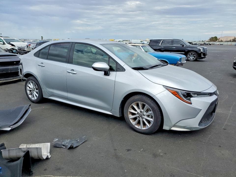 2021 TOYOTA COROLLA LE 4