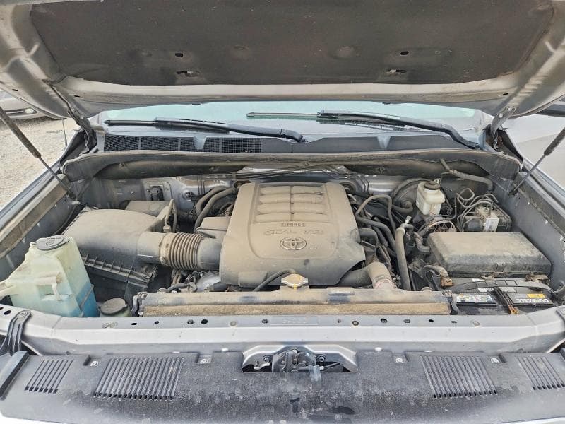 2017 TOYOTA TUNDRA SR5 11