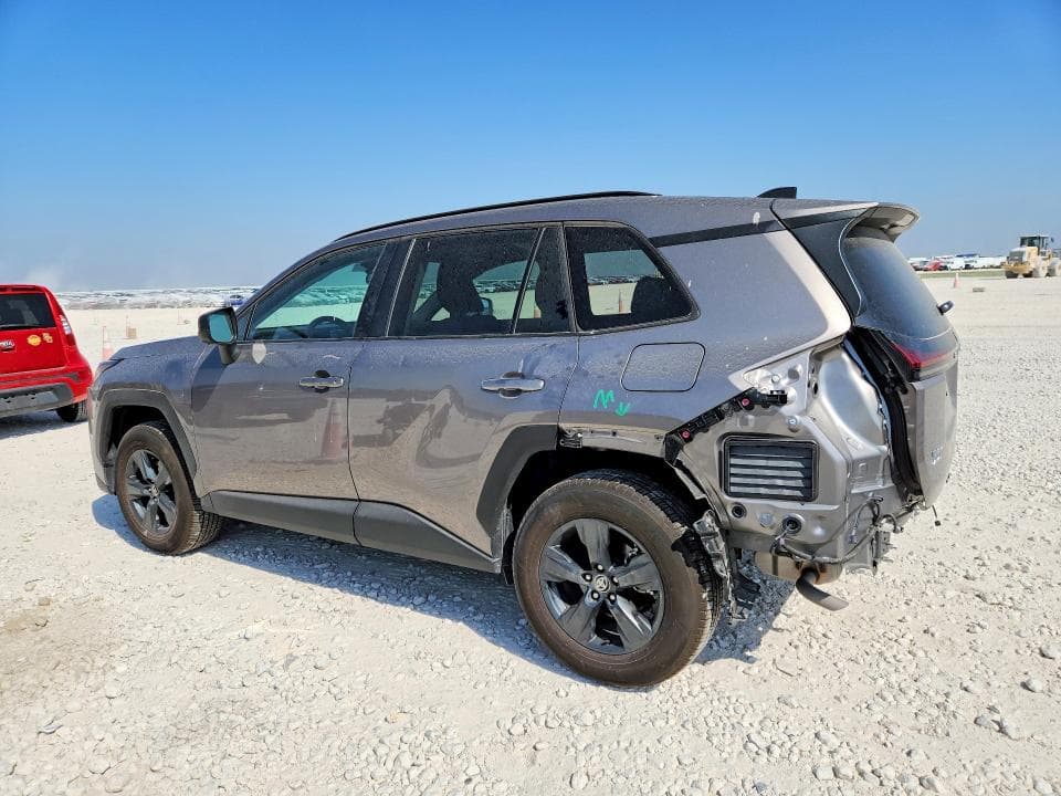 2026 TOYOTA RAV4 LE 2