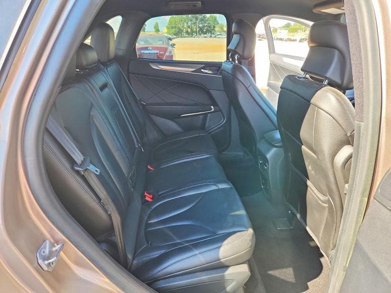 2019 LINCOLN MKC 11