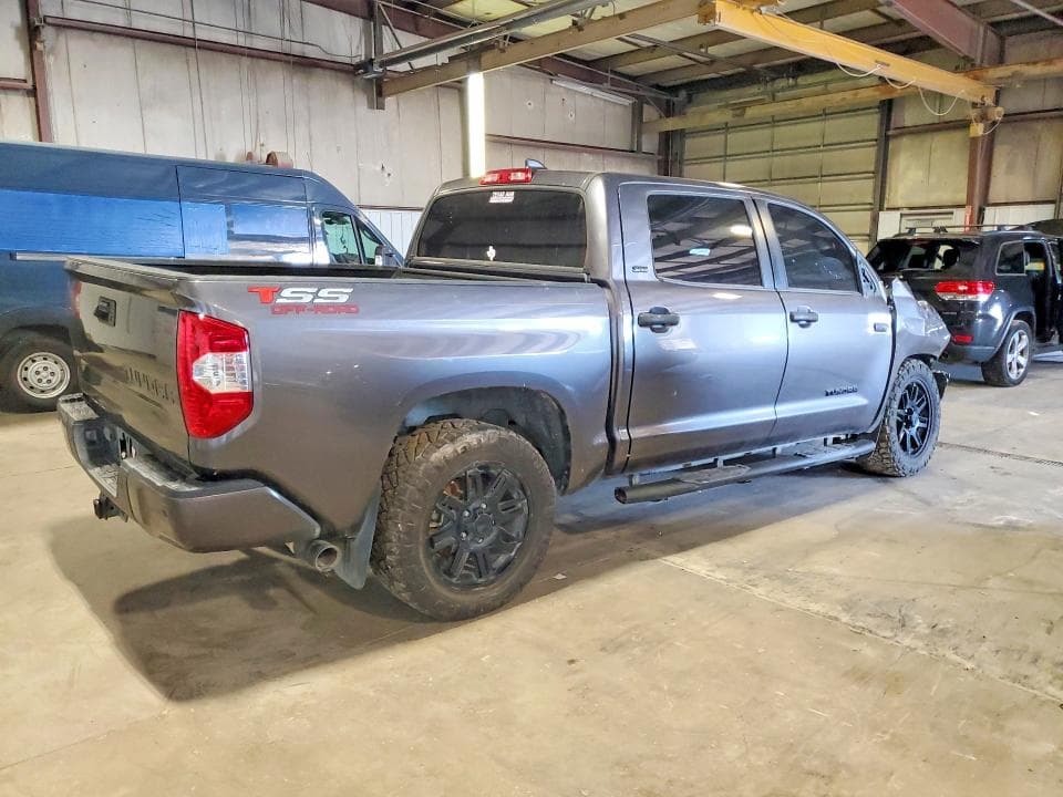 2021 TOYOTA TUNDRA CREWMAX SR5 3