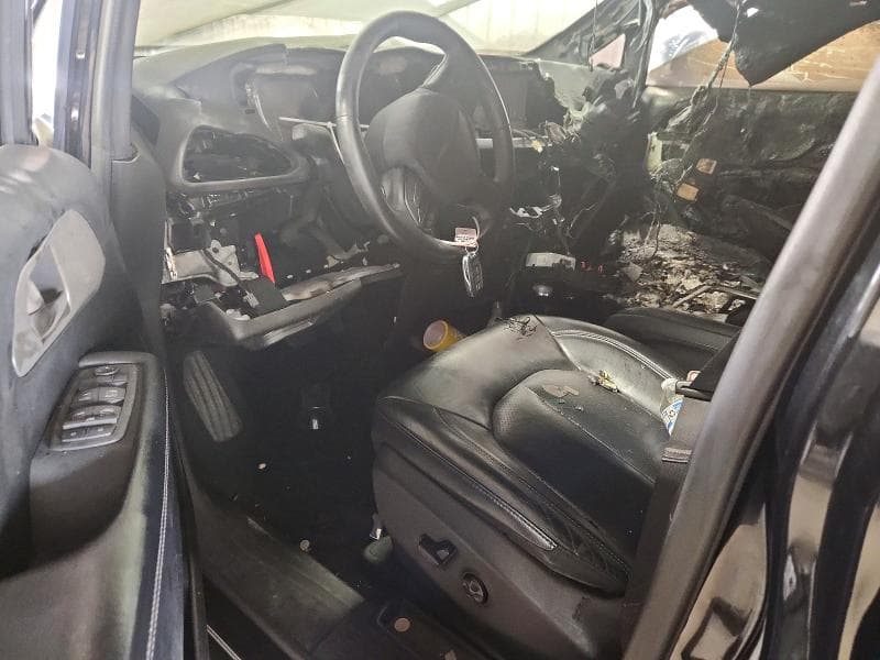 2018 CHRYSLER PACIFICA TOURING L PLUS 8