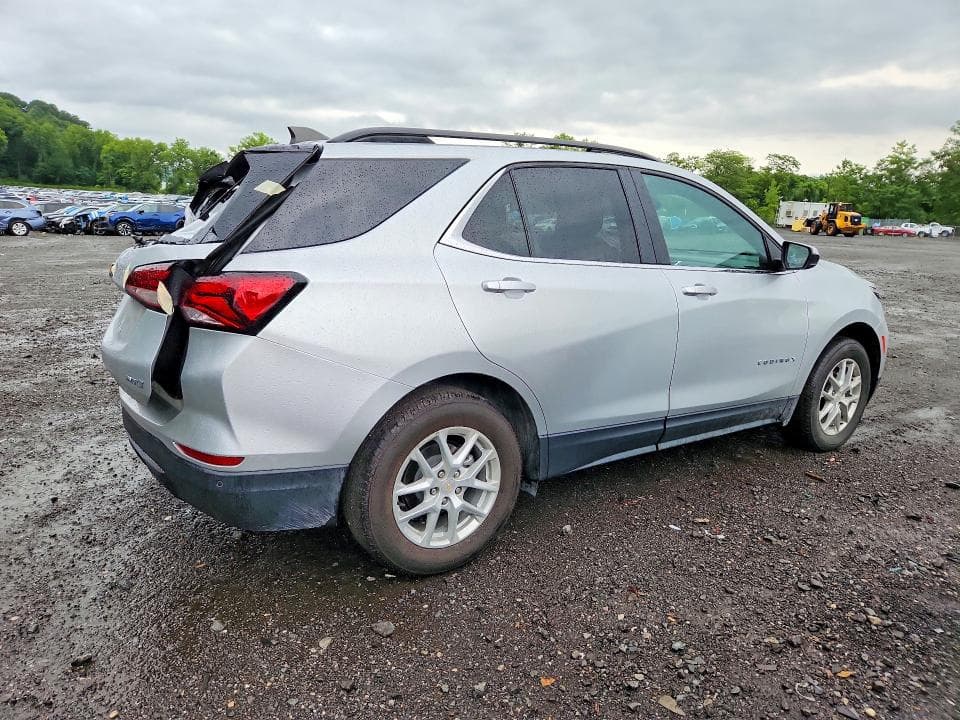 2022 CHEVROLET EQUINOX LT 3